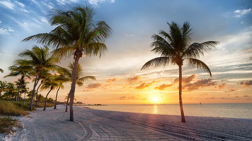Sunrise on the Smathers beach, Key West. ©aiisha5.