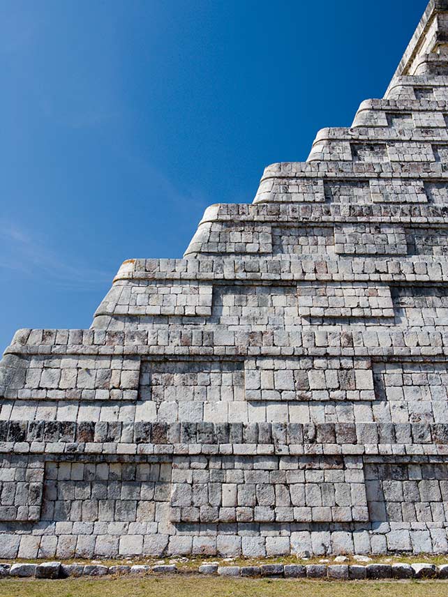 Visit Kukulkan Pyramid at Chichén Itzá in Mexico. © Adam Crowley.