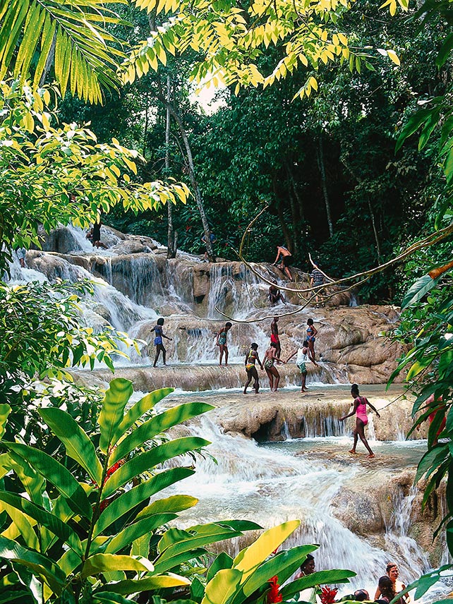 Dunn’s River Falls, Jamaica © Alamy