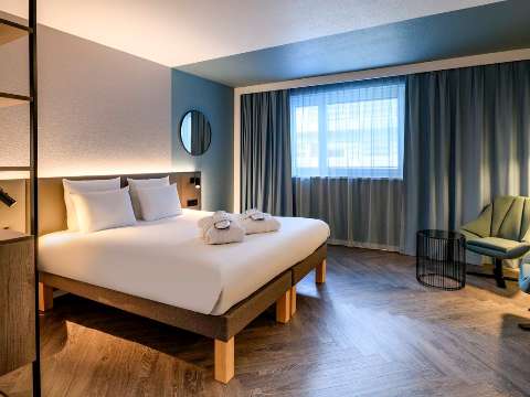 Accommodation - Novotel Zurich City-West - Guest room - ZURICH