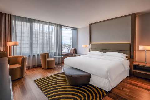 Accommodation - Sheraton Zurich Hotel - Guest room - Zurich