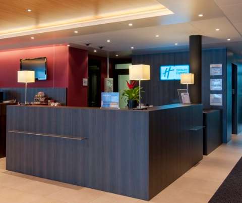 Accommodation - Holiday Inn Express ZÜRICH AIRPORT - Zurich