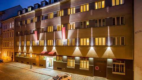 Accommodation - Cloister Inn - Exterior view - Prague