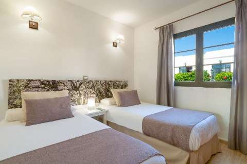 Accommodation - Apartamentos Santa Rosa - Guest room - COSTA TEGUISE