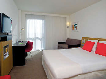 Accommodation - Novotel Barcelona City - Guest room - BARCELONA
