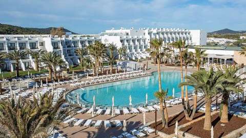 Accommodation - Grand Palladium White Island Resort & Spa - Pool view - Ibiza