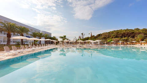 Accommodation - Grand Palladium Palace Ibiza Resort & Spa - Pool view - Ibiza