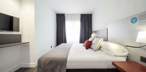 Accommodation - Ilunion Suites Madrid  - Guest room - MADRID