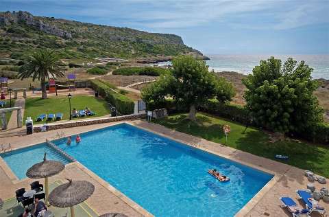 Accommodation - Sol Milanos Pinguinos - Pool view - Menorca