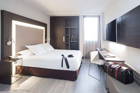 Accommodation - Novotel Madrid Center - Guest room - Madrid