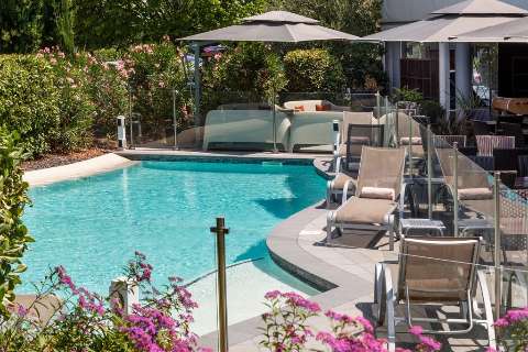 Accommodation - Courtyard Toulouse Airport - Pool view - Toulouse