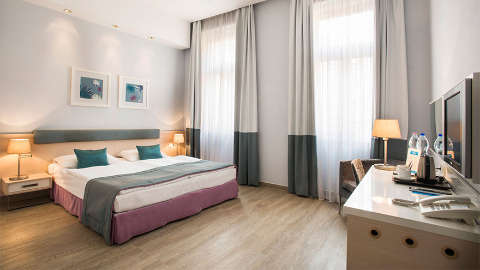Accommodation - Atrium Fashion Hotel - Guest room - Budapest