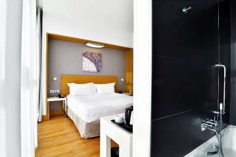 Accommodation - Hilton Garden Inn Milan North - Guest room - Milan