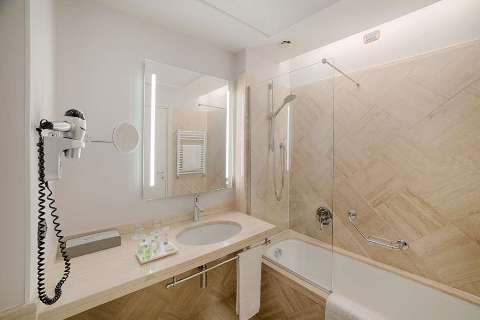 Accommodation - NH Villa Carpegna - Guest room - Rome