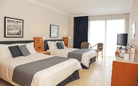 Accommodation - Cavalieri Art Hotel - Guest room - San Giljan