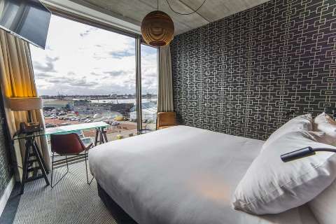 Accommodation - DoubleTree by Hilton NDSM Wharf - Guest room - AMSTERDAM