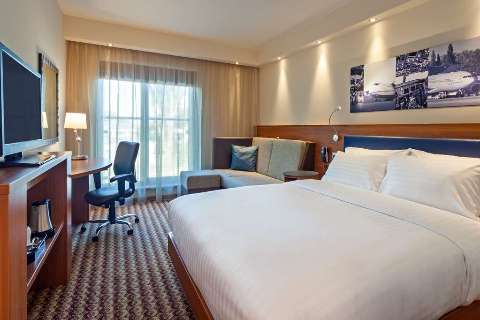 Accommodation - Hampton by Hilton Warsaw Airport - Guest room - Warsaw