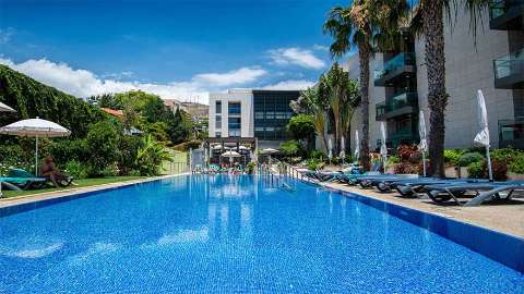Accommodation - Golden Residence - Pool view - Madeira