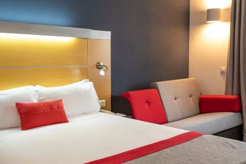 Accommodation - Holiday Inn Express LISBOA - OEIRAS - Guest room - Lisbon