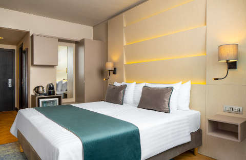 Accommodation - Leonardo Hotel Bucharest City Center - Guest room - BUCHAREST
