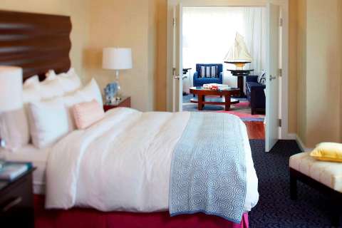 Accommodation - Renaissance Boston Waterfront Hotel - Guest room - Boston