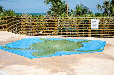 Accommodation - Hilton Cocoa Beach - Pool view - COCOA BEACH