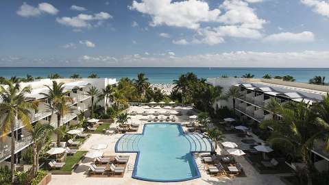 Accommodation - The Ritz-Carlton South Beach - Pool view - Miami