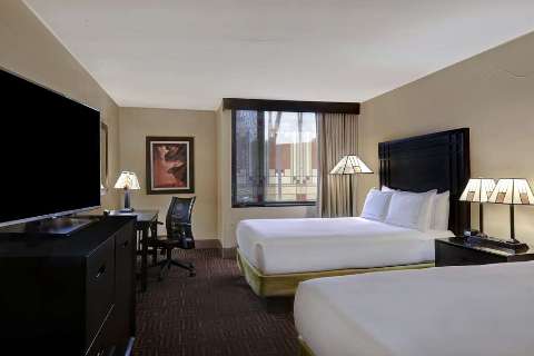 Accommodation - DoubleTree by Hilton Phoenix-Tempe, AZ - Guest room - Tempe