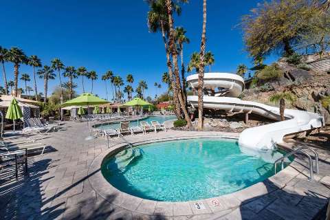 Accommodation - Hilton Phoenix Resort at the Peak - Pool view - Phoenix