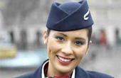 British Airways lächelnde Stewardess