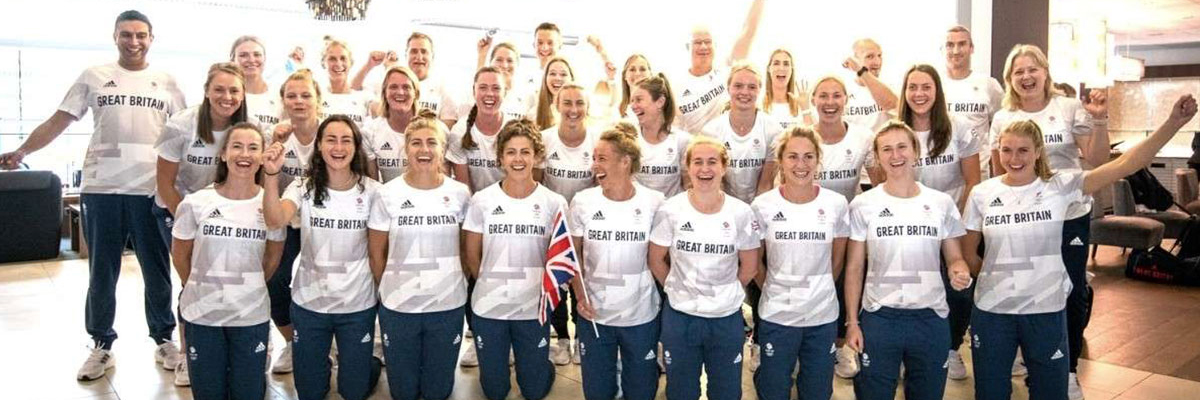 Members of Team GB smiling for a group picture.