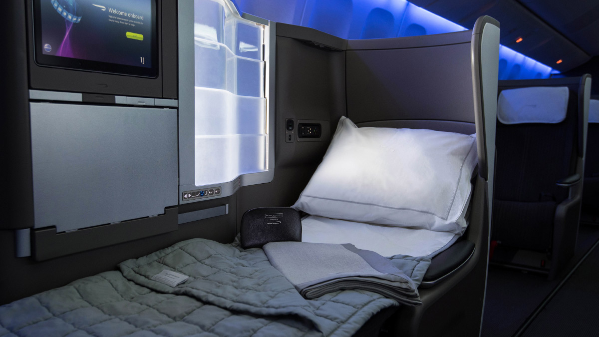 Club World seat on a 777-200 aircraft.