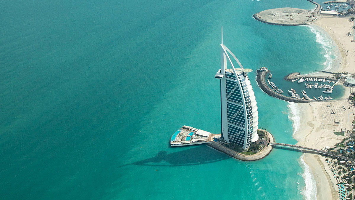 Dubai Sail (Дубай).