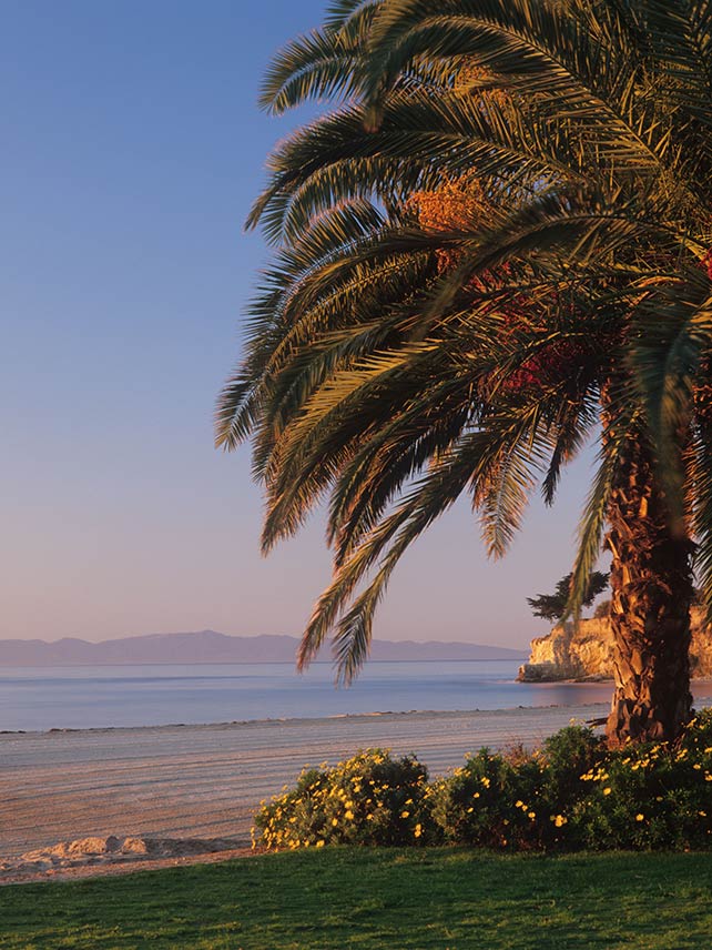 Der Leadbetter Beach in Santa Barbara © Mike Perry/Alamy.
