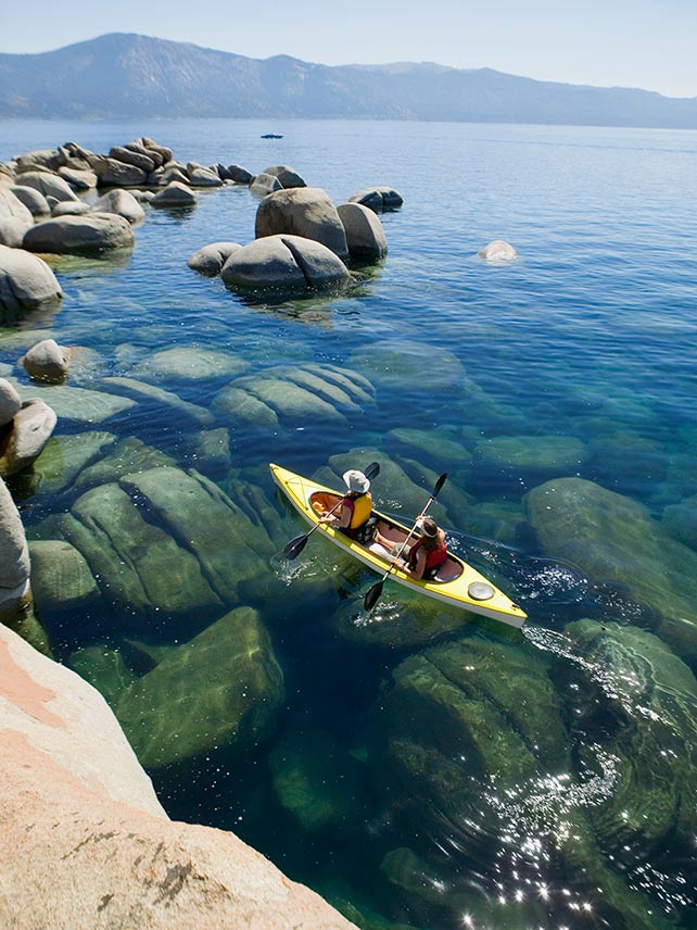 Descubra su lado aventurero en Lake Tahoe. ©Jupiterimages