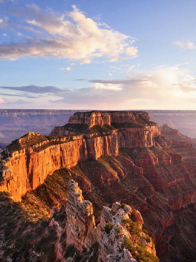 Der Grand Canyon zum Sonnenuntergang © SumikoPhoto/Getty Images