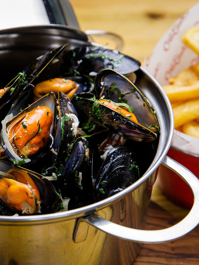 Steamed mussels and chips at the Jersey Crab shack, Jersey. Photo credit: Jersey Crab Shack.