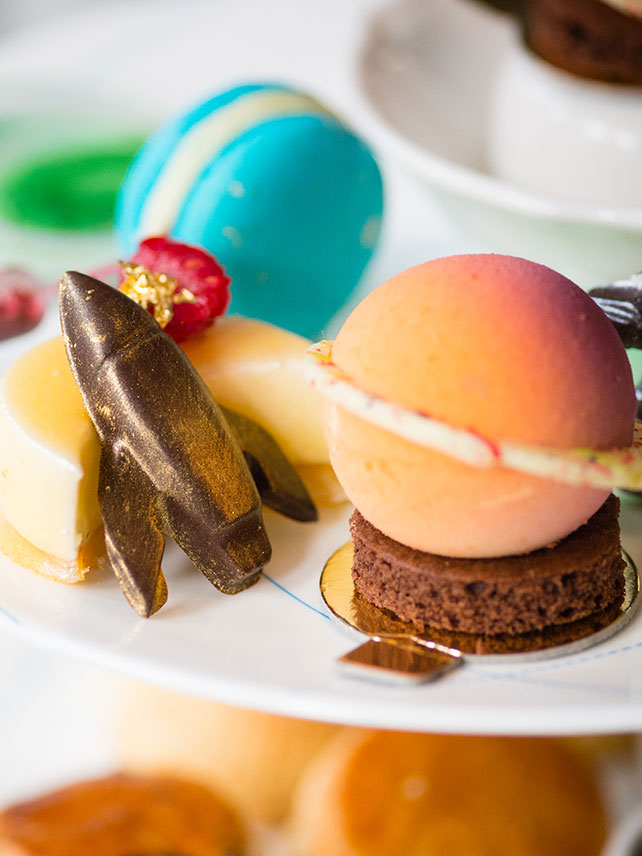 Science Afternoon Tea at The Ampersand Hotel. © The Ampersand Hotel.