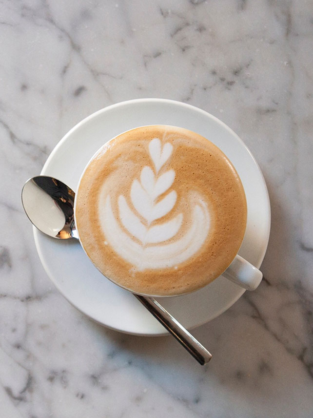 Cappuccino caldo al © Federal Café