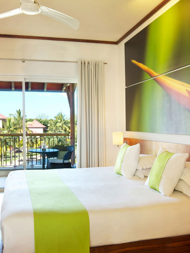 Guest room at Tamassa Resort, Mauritius. © LUX* Resort 2018.