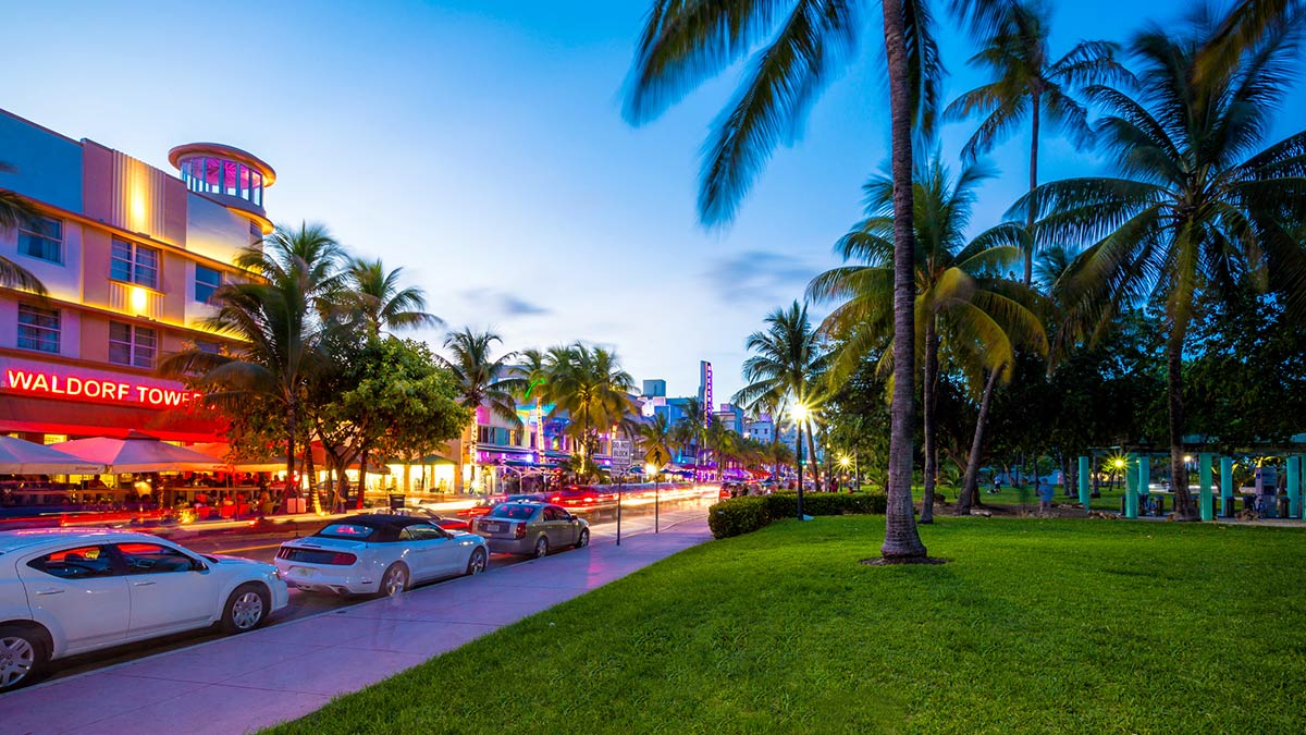 El distrito art déco de South Beach, Miami, Florida, EEUU. Fotografía: Pola Damonte / Getty Images.