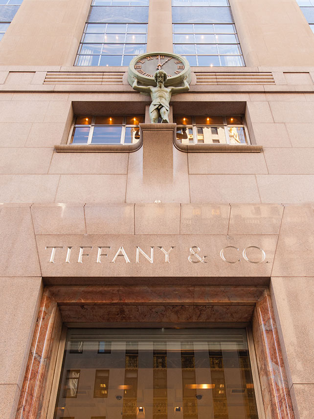 Esterno di Tiffany & Co. 5th Avenue. © Edd Westmacott / Alamy Stock Photo.