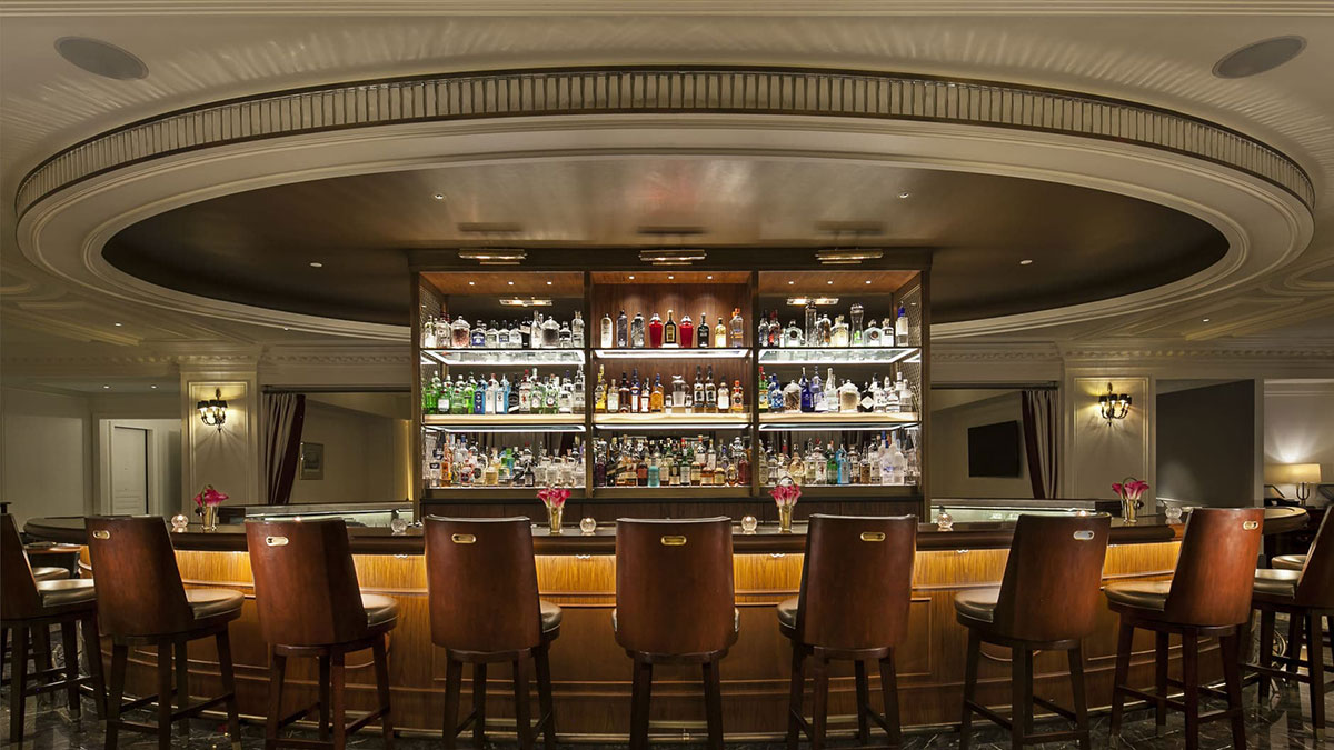 The Gin Parlour at the InterContinental New York Barclay. © IHG. All rights reserved.