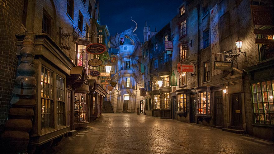 The Wizarding World of Harry Potter – Diagon Alley, Universal Studios Florida. ©Universal Studios Florida.