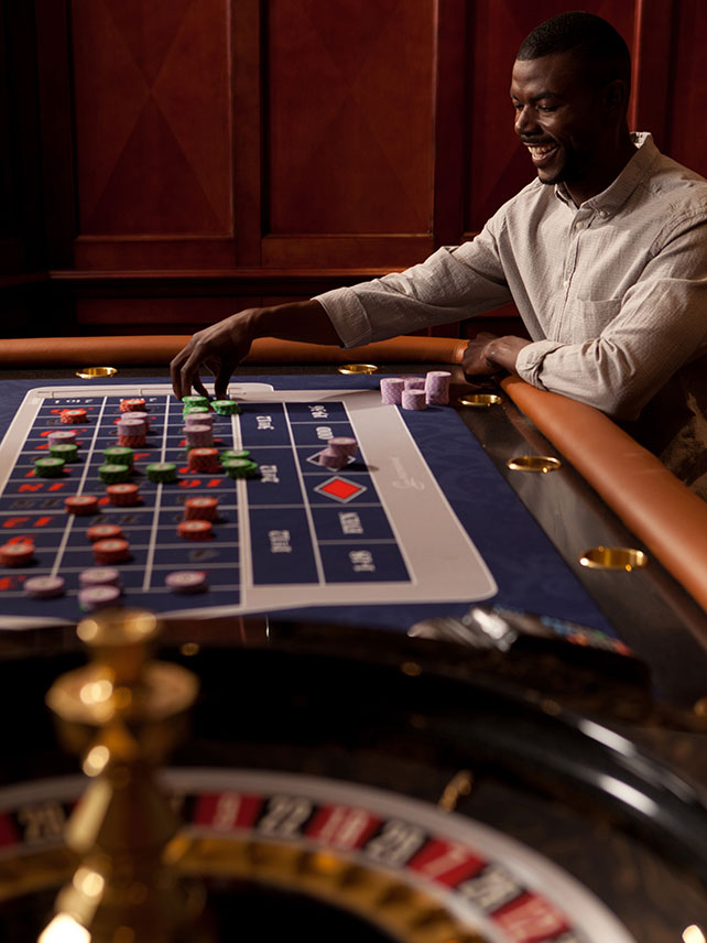 Guest playing roulette in the casino.