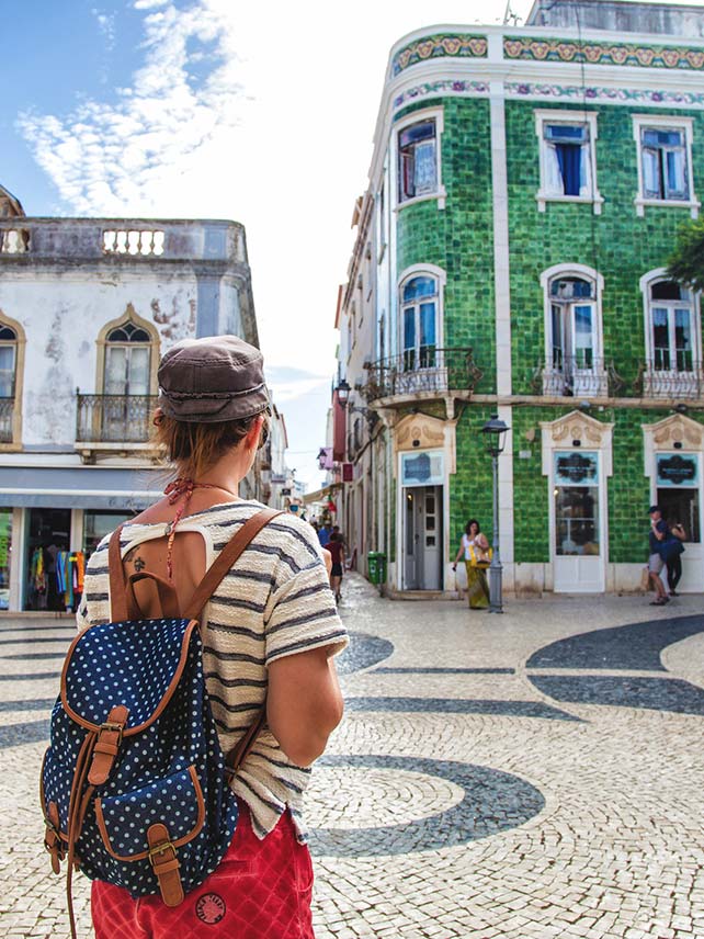 Check out the attractive streets of Burgau, a small village in the Algarve. ©Benoit BACOU.