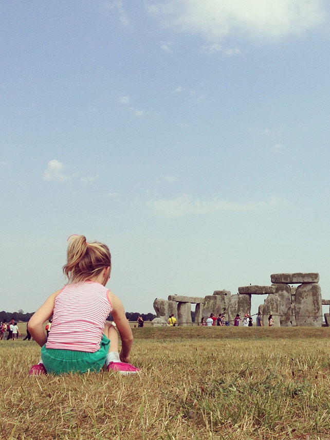 Family day out at Stonehenge © Jodie Griggs/Getty Images