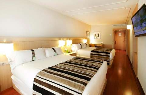 Unterkunft - Suites Plaza Hotel & Wellness Andorra - Gästezimmer - ANDORRA LA VELLA