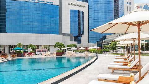 Alojamiento - Le Royal Meridien Abu Dhabi - Vista al Piscina - Abu Dhabi