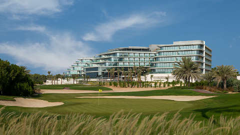Accommodation - JA Lake View Hotel - Exterior view - Dubai